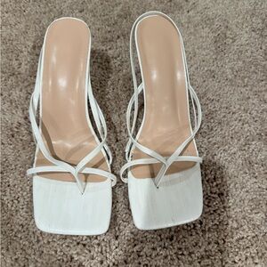 Elegant White Strappy Women's Sandals